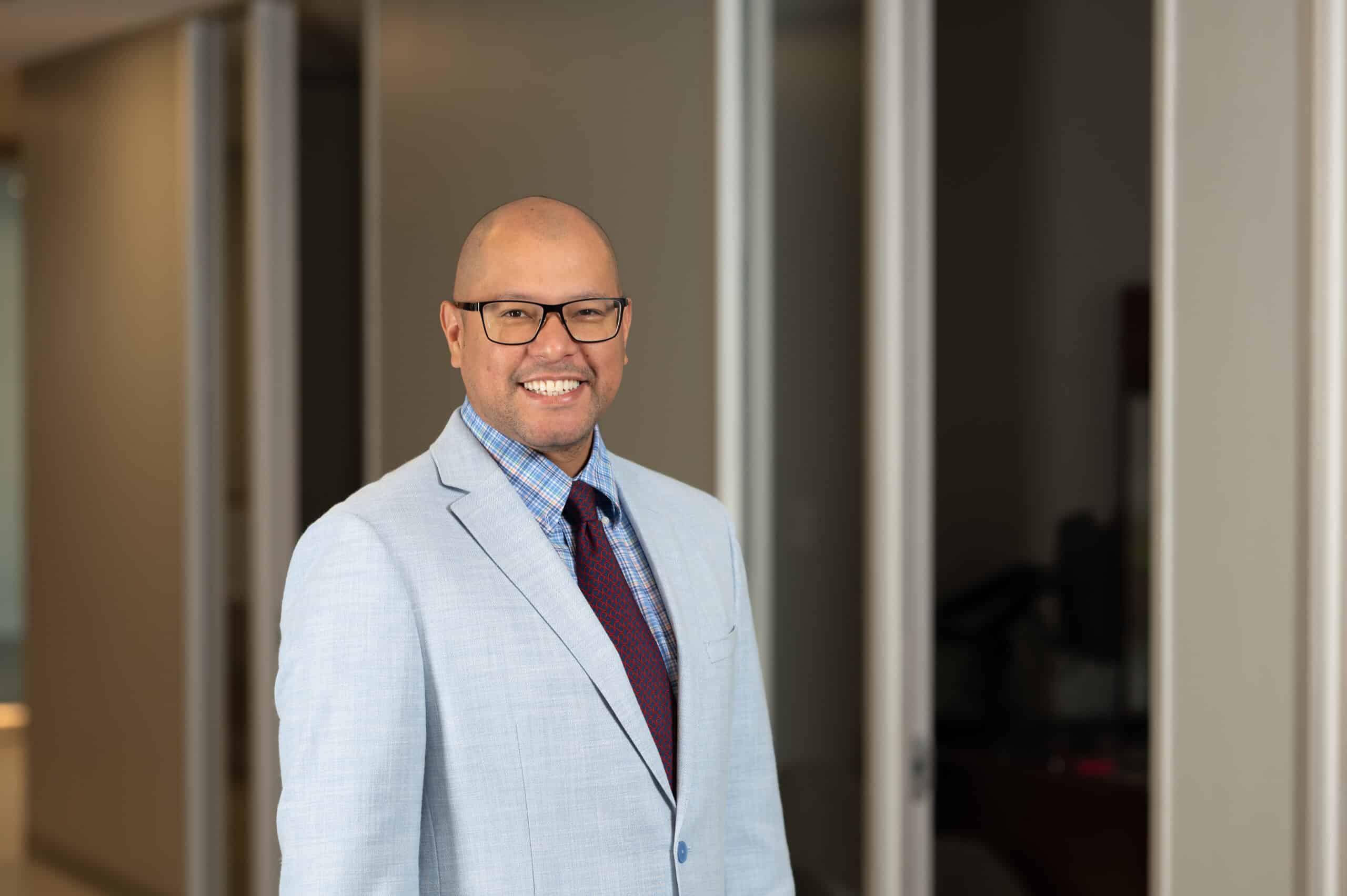 Headshot of Julio Carrillo