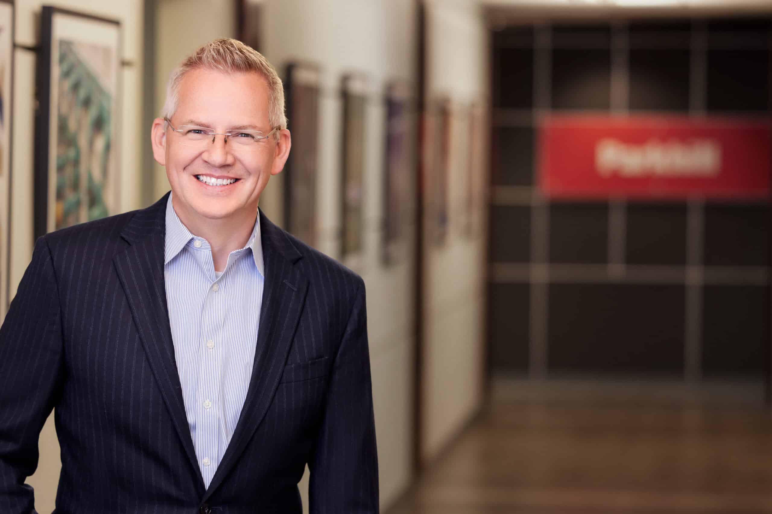 Headshot of Kreg Robertson